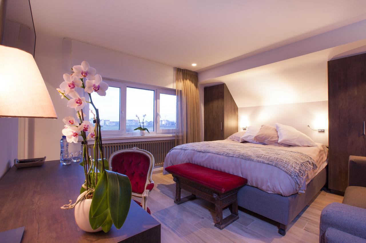 Bed and Breakfast Sable D'O -Vlak Aan De Zee- Mariakerke  Esterno foto